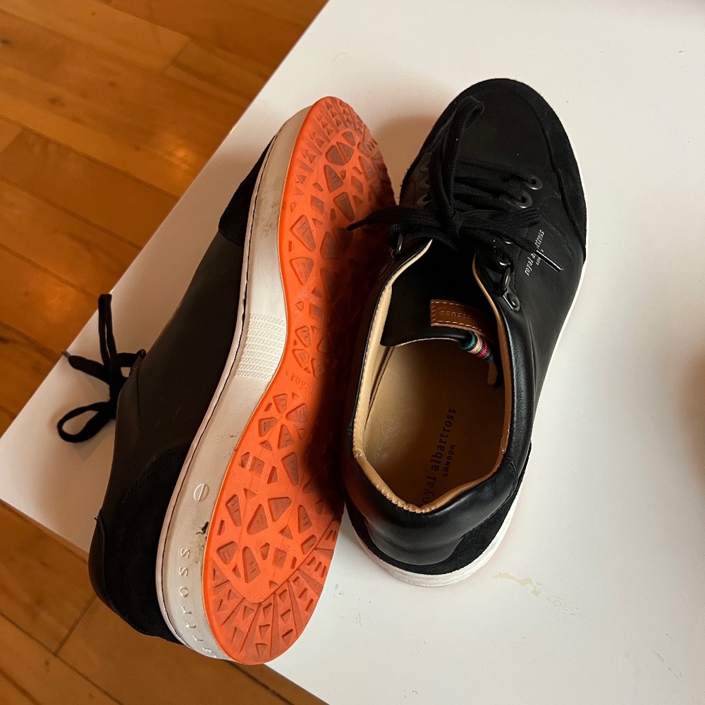 Royal Albatross Shoes - Black - Womens Size 9